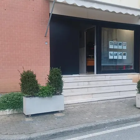 Singola Centro Tirana